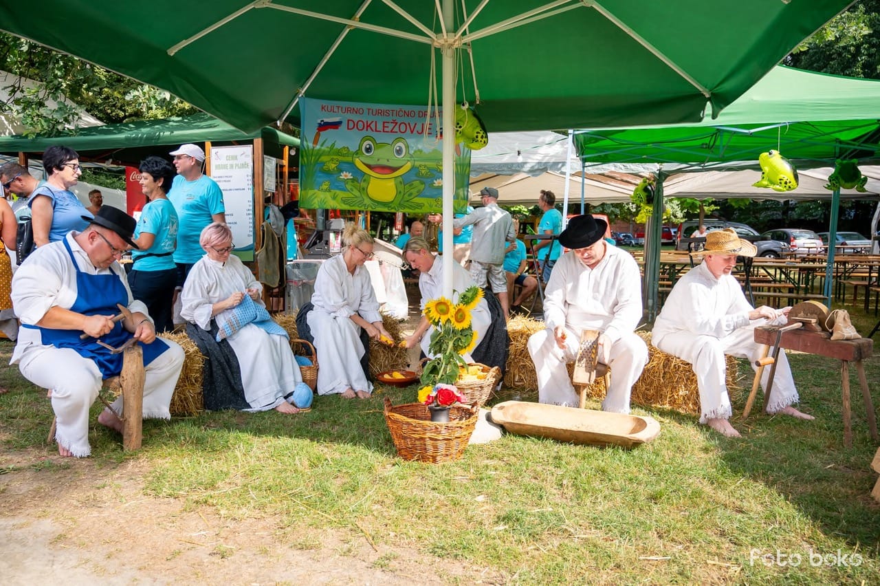 Woodwork demonstrations at the crafts fair.