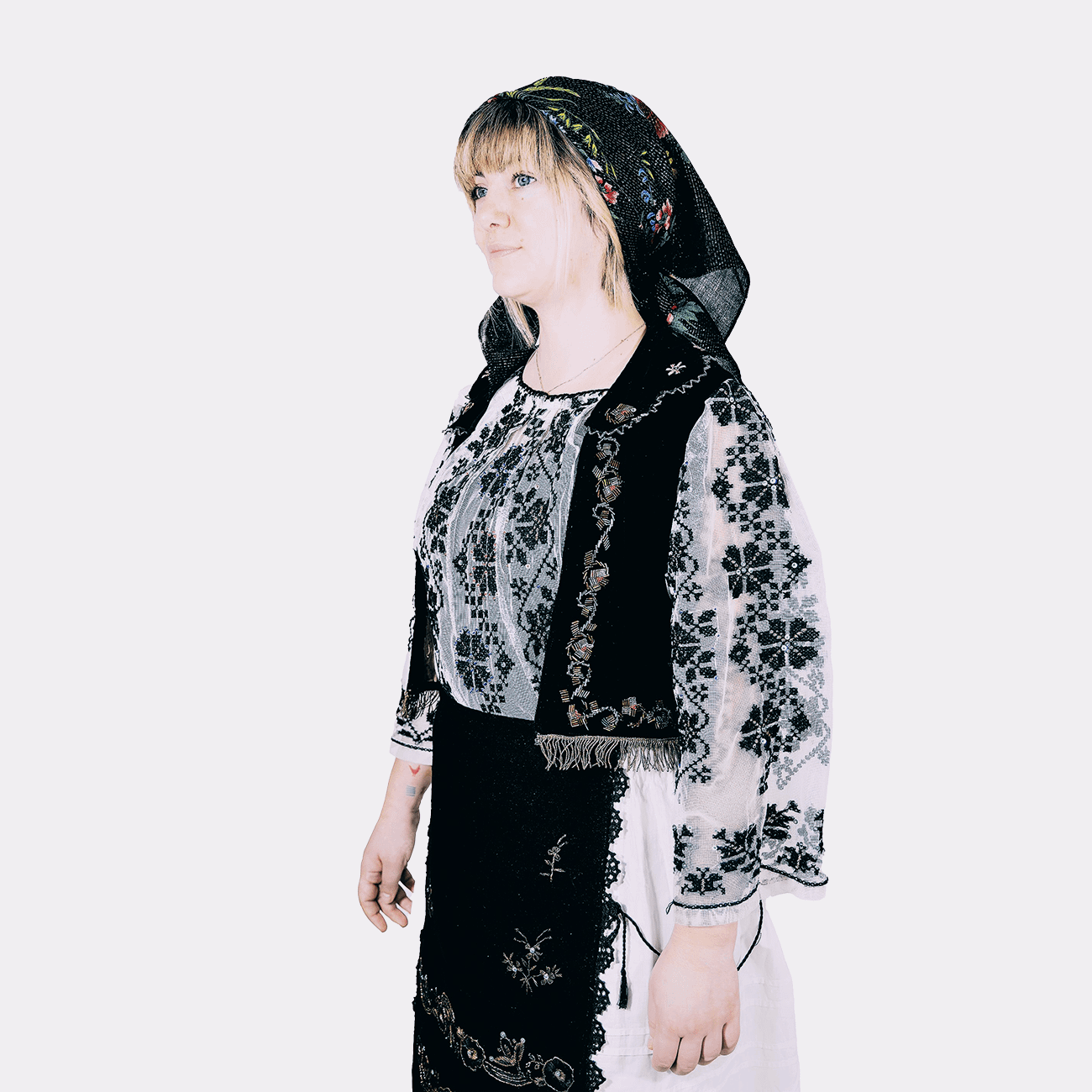 Traditional women costume from Vima Mare, Maramureș