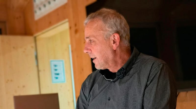 Artisan Janez Jankovec presents his work in Polhov Gradec