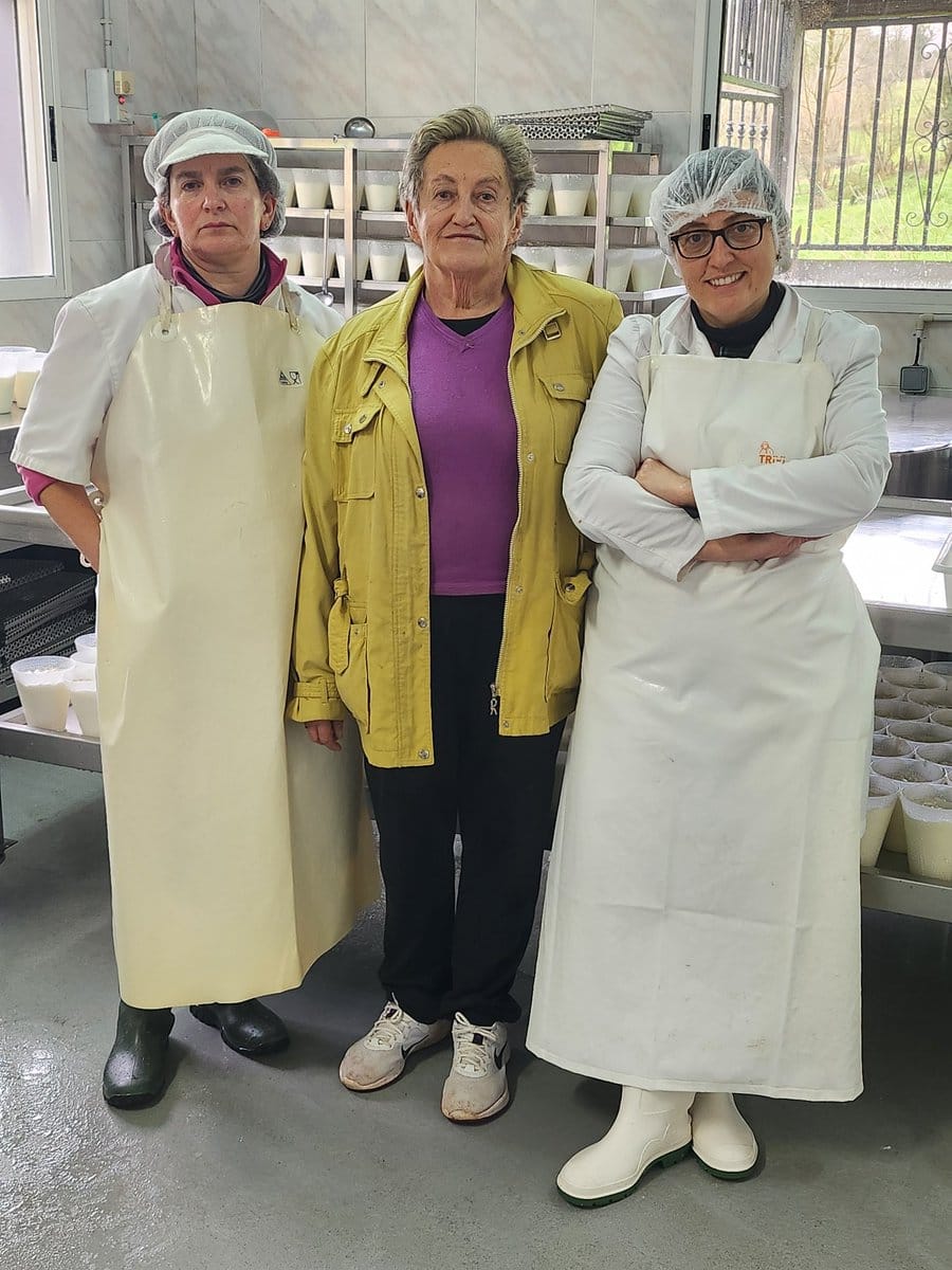 The owner, her only worker and her mother